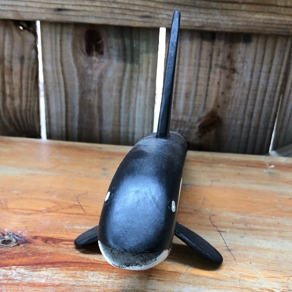 Vintage Handmade Black & White Orca Killer Whale Wooden Sculpture 15”L - Picture 3 of 7